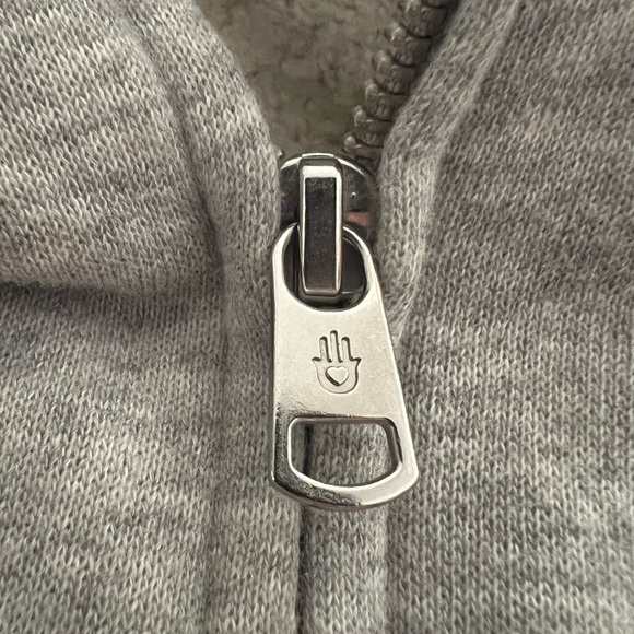 NWOT Spiritual Gangster ‘Just Be’ Embroidered Hoodie - Picture 9 of 11